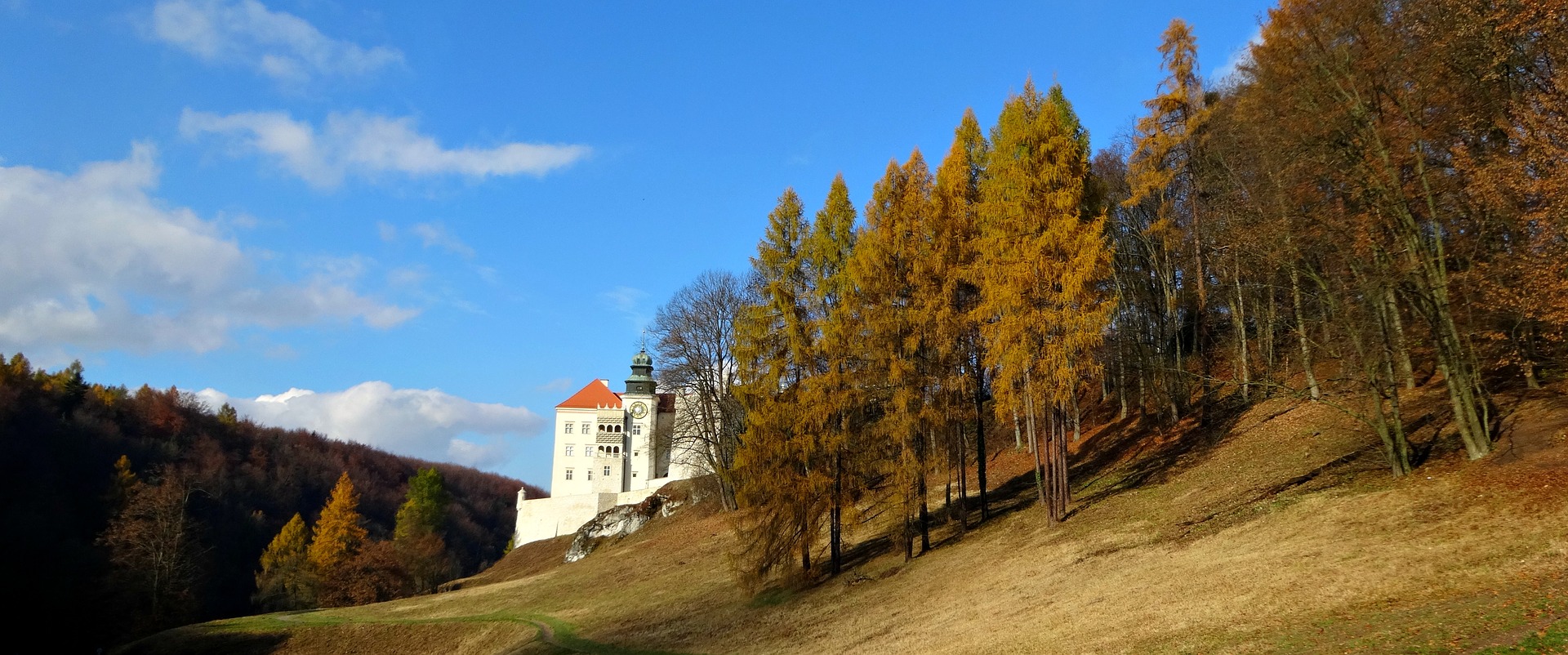 Pieskowa Skala Castle