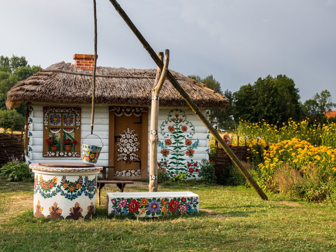 Zalipie - The Painted Village | Beauty of Poland