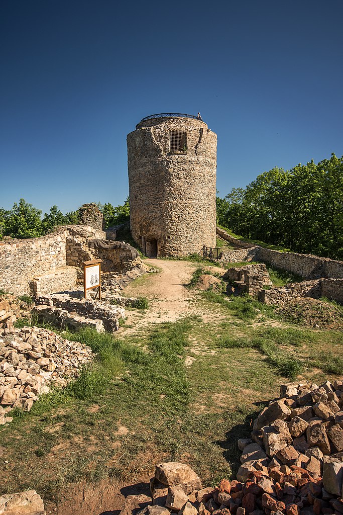 Lenno Castle in Poland